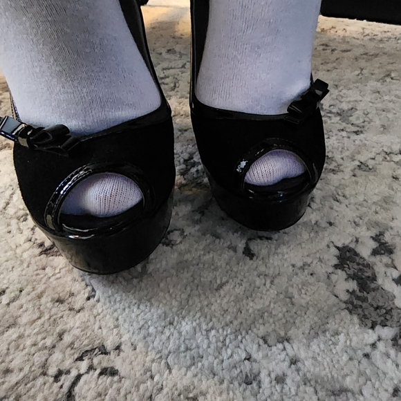 Red Valentino peep-toe heels - Picture 13 of 14